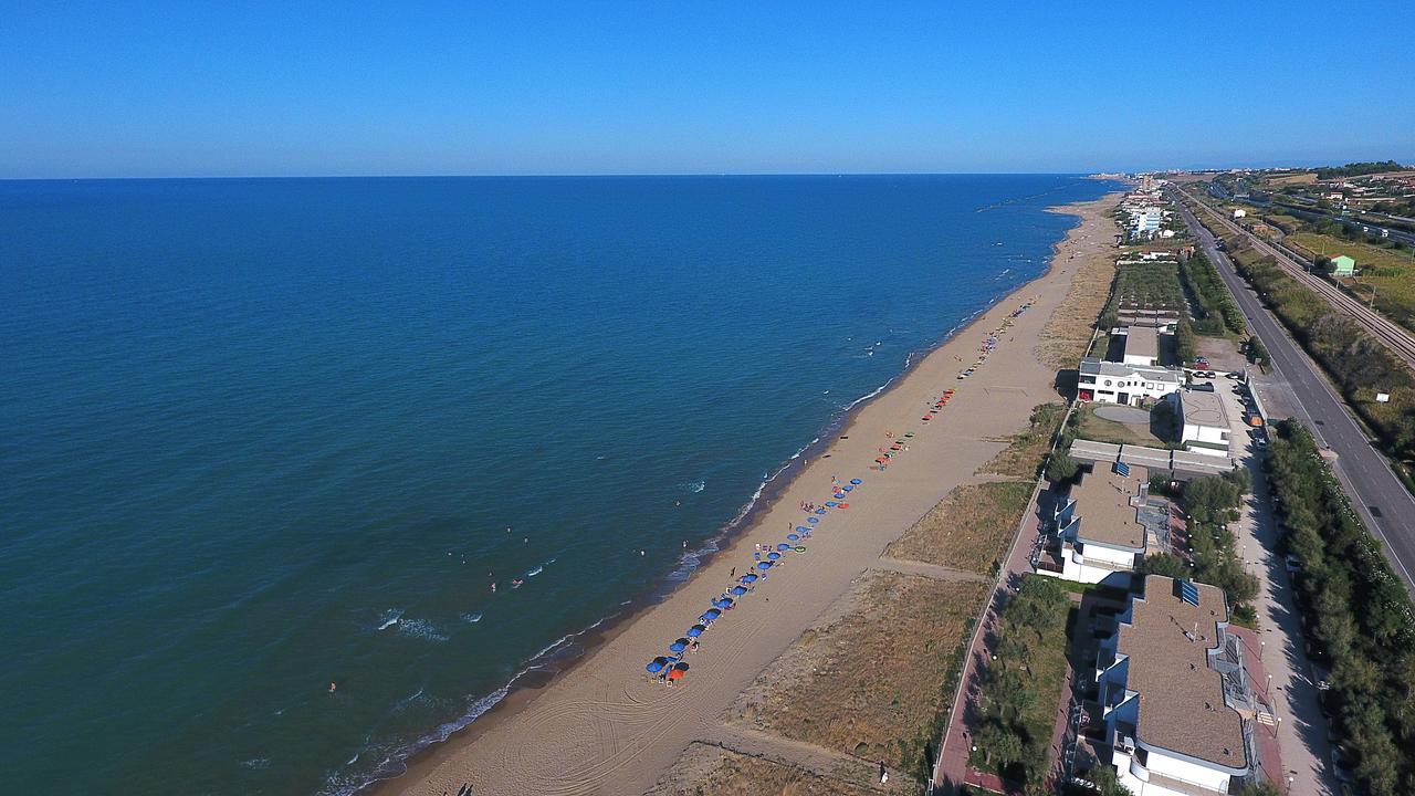 Villaggio Azzurra Термоли Екстериор снимка